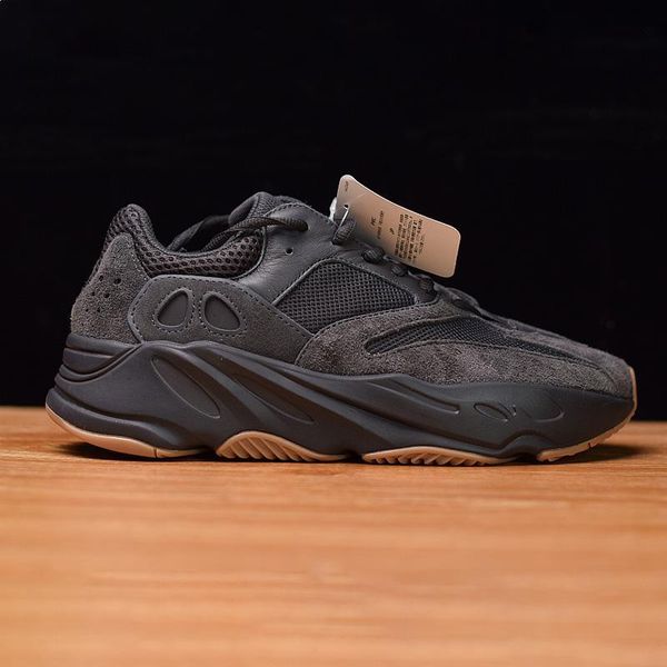 ubiq yeezy 700