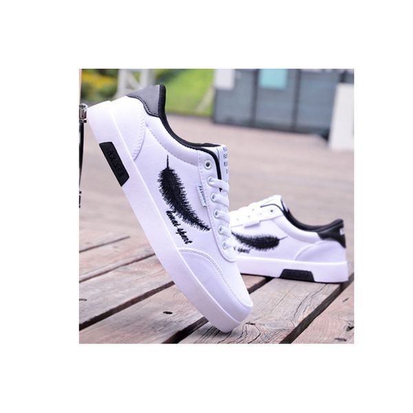 

autumn white shoes men's sports shoes youth skateboard shoes men's korean version of the trend of students flat men, Black