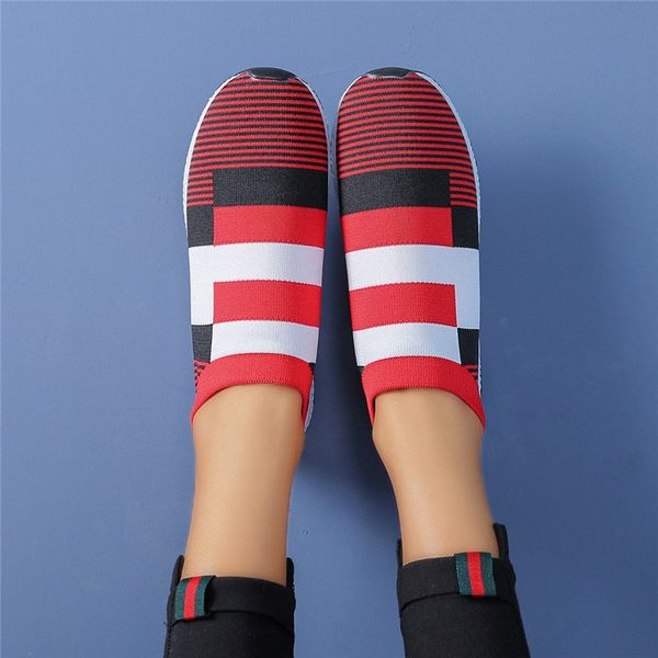 

women's shoes are super light, absorbing, comfortable, stylish, breathable casual sneakers