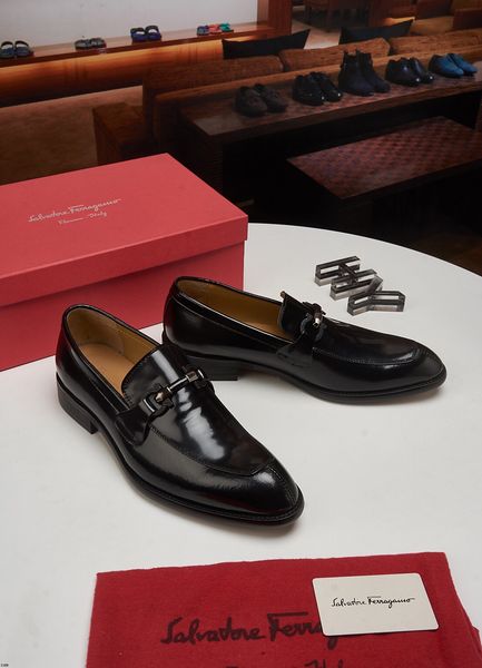 

18ss genuine cow leather brogue business wedding shoes men casual flats shoes vintage handmade sneaker oxford shoes for men black