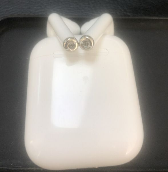 

2019 Wireless Charging Case W1 Airpods Bluetooth Doubles Earphones Headset works Touch, Voice Control, Siri,