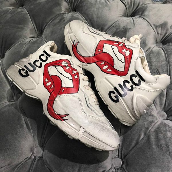 

New rhyton vintage hoe with mouth lip print ny yankee luxury vintage brand trainer men de igner mountain climbing hoe with box