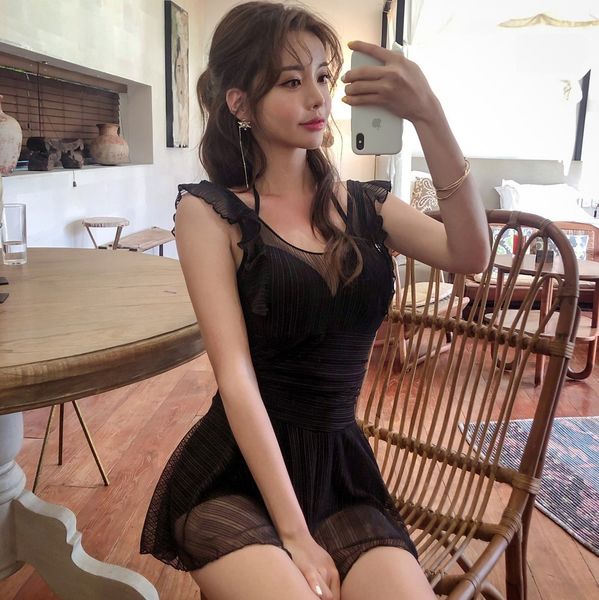 

2019 one-piece swimsuit gauze perspective size chest spring holiday swimsuit female belly-covering slim, White;black