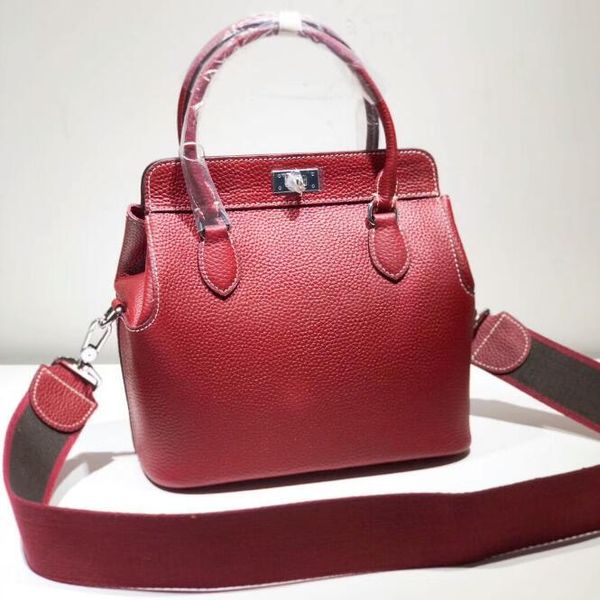 

3a quality toolbox 26cm totes bags,swift calfskin,3 pockets adjustable strap,silver palladium plated hardware,come with dust bag