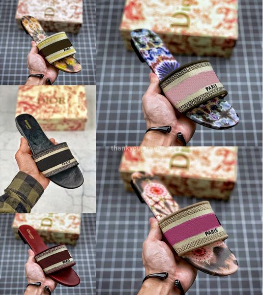 

2020 новый париж роскошная довольно хорошо летом сандалии пляжа slide тапочки женские шлепанцы мокасины печати кожа косой твердая 36-40, Blue;gray