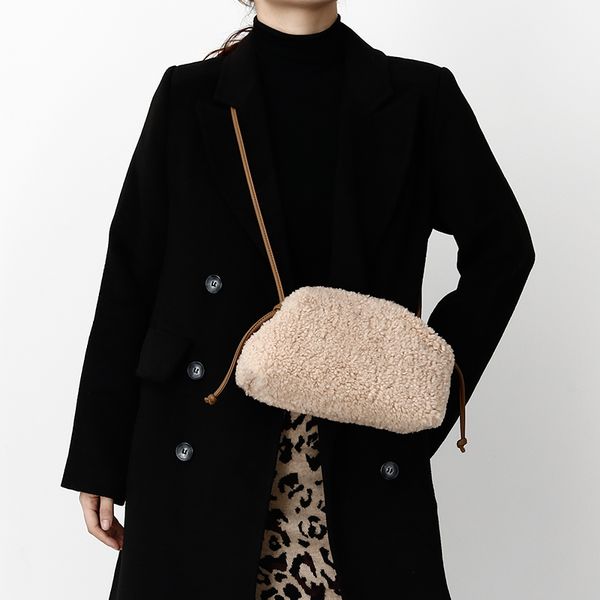 

luxury cloud-wrapped soft plush madame bag single shoulder crossbody slant handbag clutches bags evening handbags
