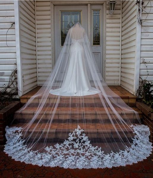 

new two layer wedding veil lace appliqued long bridal veils with comb 3 meter white or ivory veil, Black