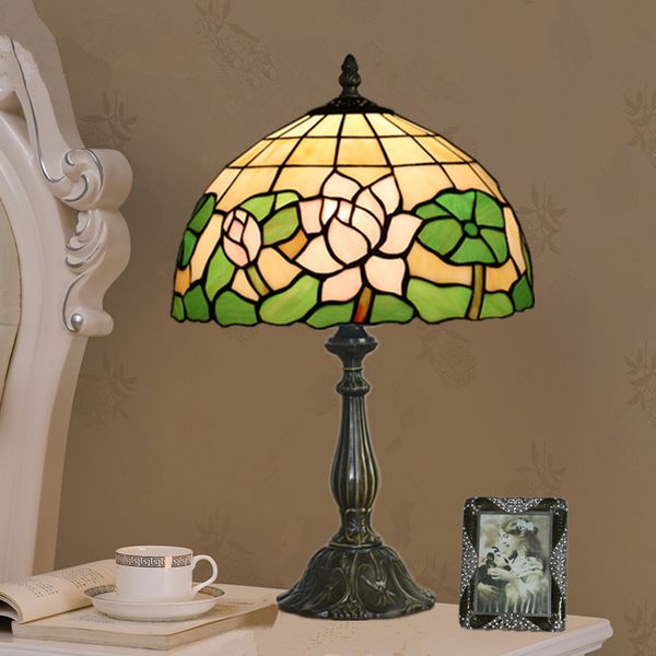 Acheter Vitrail Fleur Feuilles De Lotus Lampe De Table Pour Salon Salle à Manger Chambre Lampe De Bar Lampe Country Américain Lampe De Chevet En Verre
