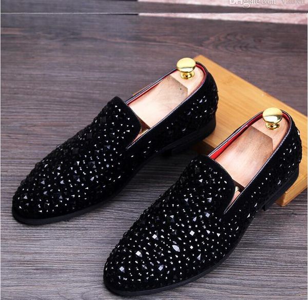 

2020 new men loafers black diamond rhinestones spiked loafers rivets shoes red bottom wedding party shoes