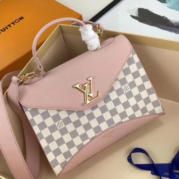 

designer women crossbody bag luxury single shoulder bag size: 28-21-10 cm leather embossing three colors can choose, Black
