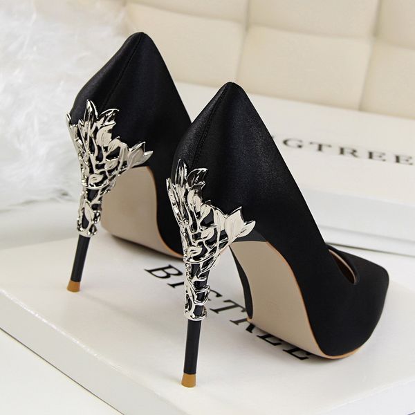 

elegant metal carved heels women pumps 2019 fashion silk high heels 13 color /10cm shoes woman wedding shoes, Black