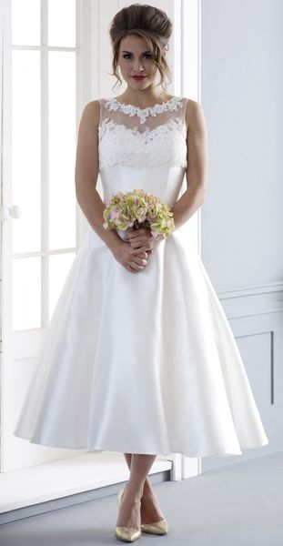 2019 Abiti da sposa corti vintage lunghezza tè senza maniche con perline in pizzo raso A-line lunghezza polpaccio abiti da sposa informali per donne mature