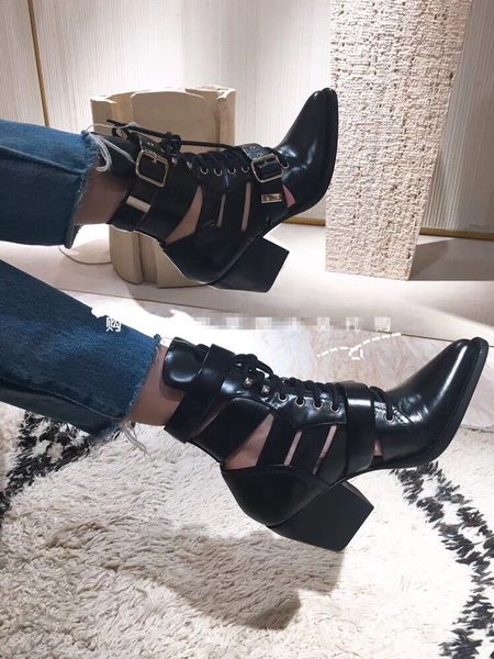 

Новый вырез Rylee приукрасить кожаные ботильоны езда Гладиатор пинетки толстый каб