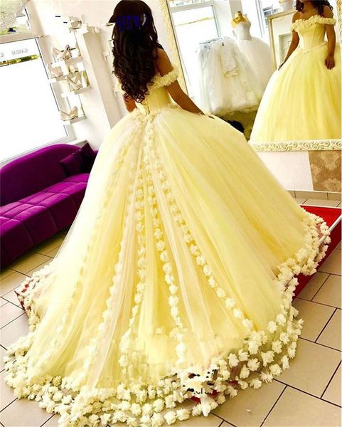 

2019 Yellow Ball Gown Quinceanera Dresses 3D Floral Flowers Off Shoulder Sweet 16 Plus Size Princess Tulle Masquerade Prom Gowns