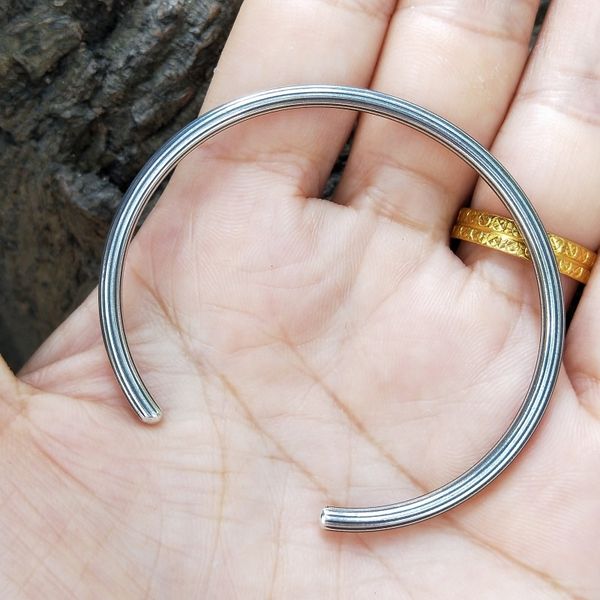 

mistletoe 925 sterling silver bangle fit european jewelry, Black