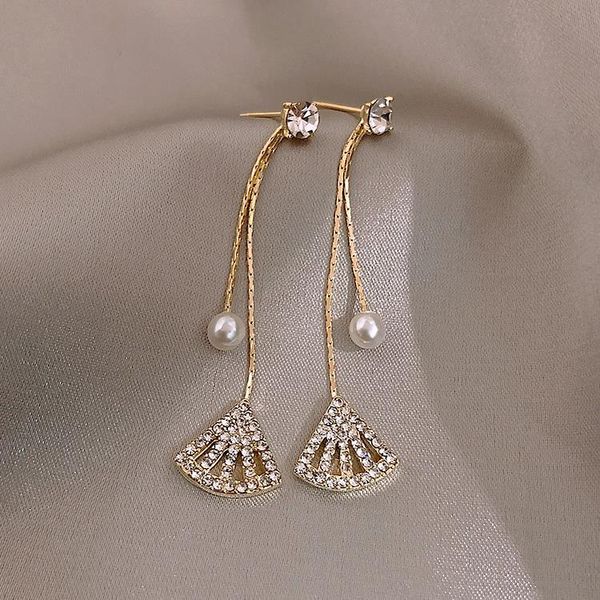 

2020 fashion jewelry 925 sterling silver luxury designer jewelry women earrings designer earings baroque drill sector tassel earings back, White