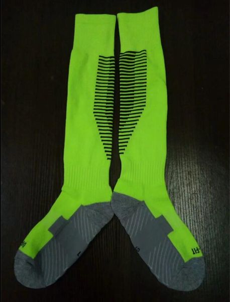 

the new 2019 20 soccer sports socks 0311000, Black