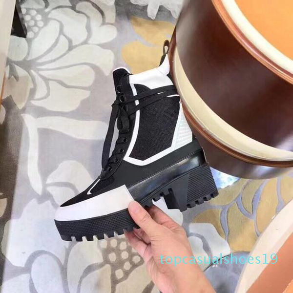 

designer boots leather men women heavy-duty soles snow boots casual martin boots wholesale fashion shoes t19, Black