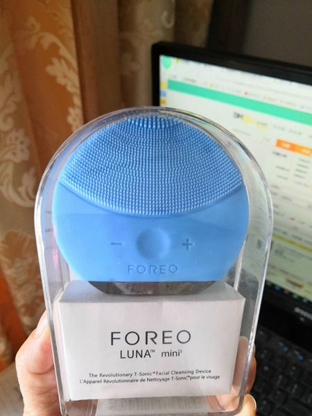 

Dhl free hipping facial clean ing bru h onic clean ing for all kin medical level ilicone waterproof free hipping