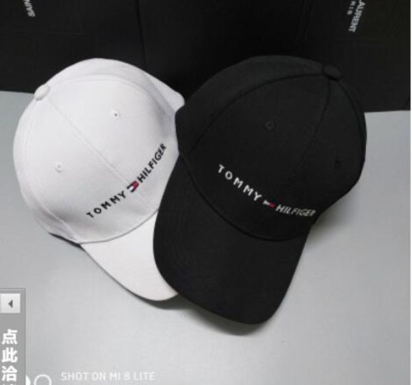 

2019 Luxury designer winter hat embroidery brand hat fashion men and women adjustable baseball caps wholesale