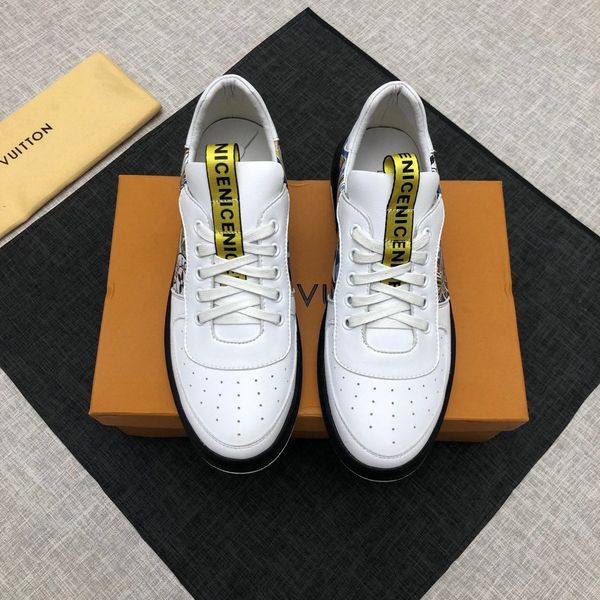 

2020 new wd men's fashion casual sneakers men's sneakers luxury design men's casual shoes