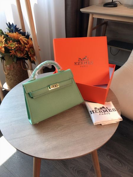 

2019 нова мода ђмки на Ѭемне еп мђжкие и crossbody клаиекие ђмки вокого кае