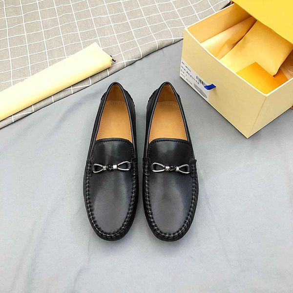 

new first layer of leather leisure men wide and large size shoes business shoes men's outdoor trend of men's size38-45, Black