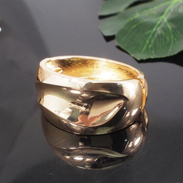 

punk irregular surface alloy cuff bracelets for women fashion jewelry statement big alloy bangles 2020 new ukmoc, Black