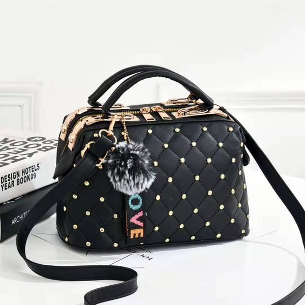 

2019 rivet single shoulder span package leisure time ma'am small square package