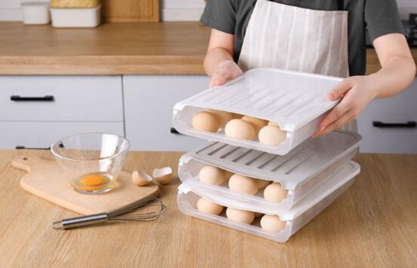 Il cartone automatico per uova a scorrimento e scorrimento può impilare 18 cartoni per uova