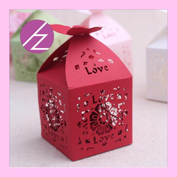 

50pcs / серия лидирующего фавор коробка 3d бабочка скульптура свадебные коробки hollow цветок конфета коробка партия событие церемония поста