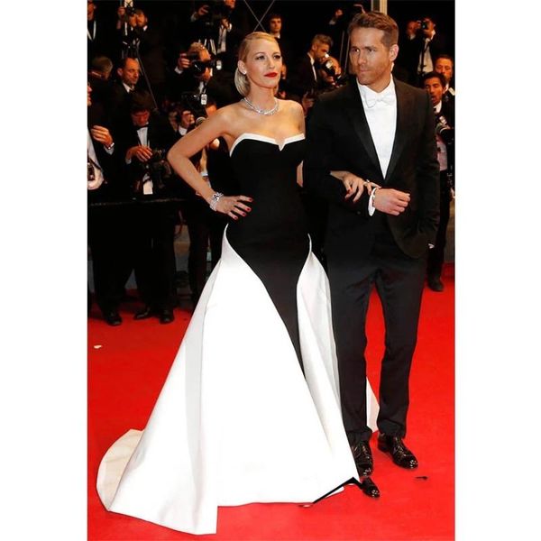 

2020 celebrity dresses red carpet blake lively evening dress black and white stain split formal party gown sweetheart prom dress