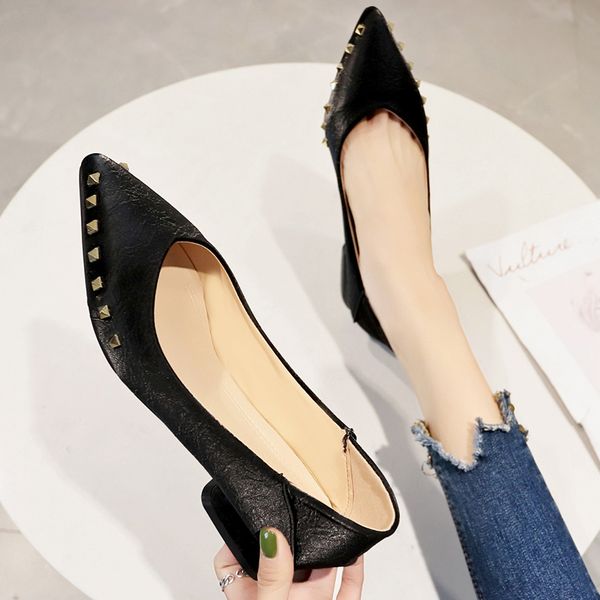 

2020 star pointed toe girl thin heel woman shoes rivet design lady fashion shoes elegant european fashion women u18, Black