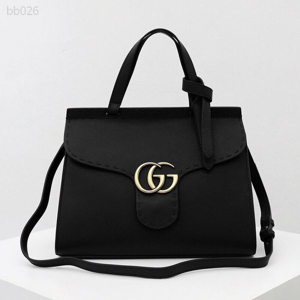 

2019 new leather handbags small fragrance fashion wild british wind leather bag shoulder messenger small square bag tide