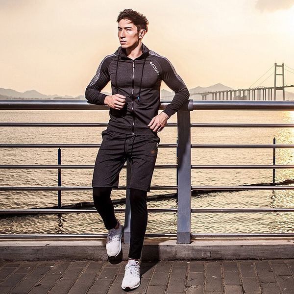 

2019 new compression tracksuits running set men's sport suits quick dry running sets clothes mens sports joggers training suit, Black;blue