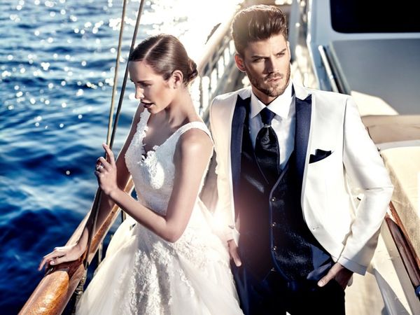 

handsome one button groomsmen peak lapel groom tuxedos men suits wedding/prom/dinner man blazer(jacket+pants+tie+vest) 856, Black;gray