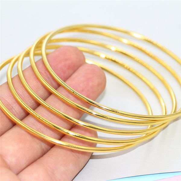 

light yellow gold color smooth design thin bracelet for women exquisite bracelet wedding jewelry gift diameter 7.2cm, Black