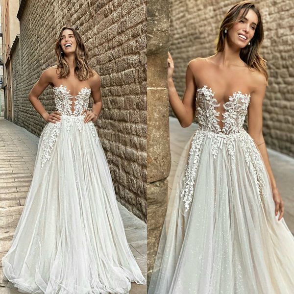 

floral wedding dresses sweetheart sleeveless sweep train sequins lace appliqued bridal gown tulle custom made robes de mariÃ©e sell, White