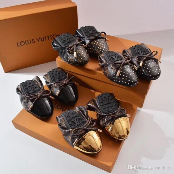 

18ss designers sandals women luxury 2020 black beige color girl loafers round toe rubber heels women flats metallic round buckle shoes yyyy1