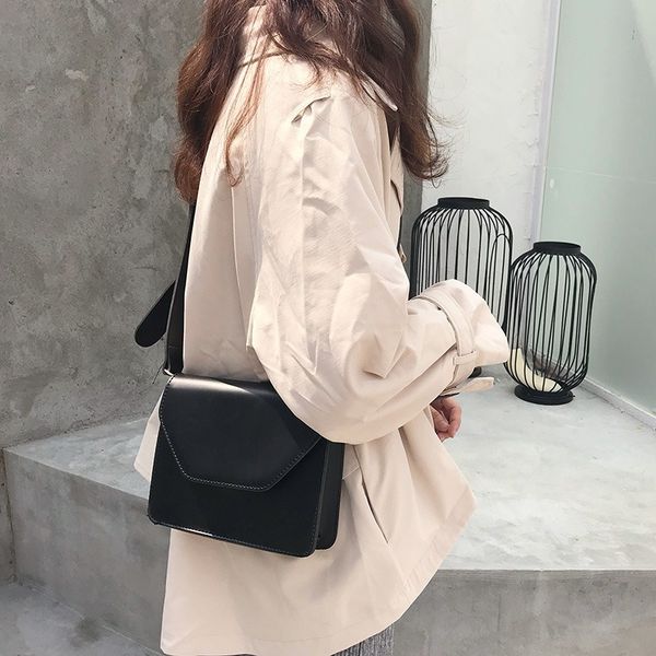 

2020 new broadband solid color casual wide shoulder strap women's shoulder bag messenger bag simple lady