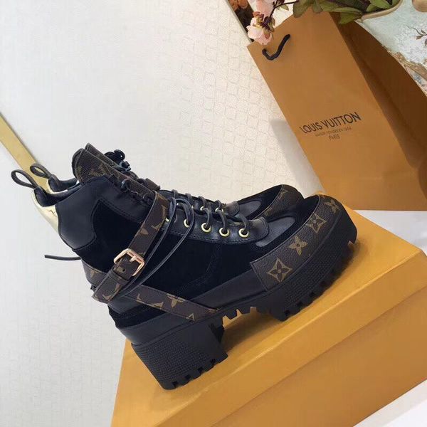 

2019w fashion wild ladies short boots ladies print striped non-slip casual ladies short shoes with a full set of original package delivery