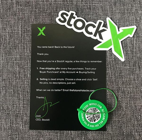 

stock x tags green circular tag stockx shoes sneaker stickers flyer plastic shoe buckle verified x authentic green tag wholesale retail, White;pink