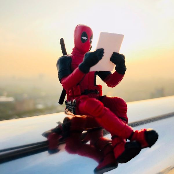 

dhl marvel 7cm x-man deadpool super hero sitting posture action figure model toys car pendant decoration for christmas birthday gift