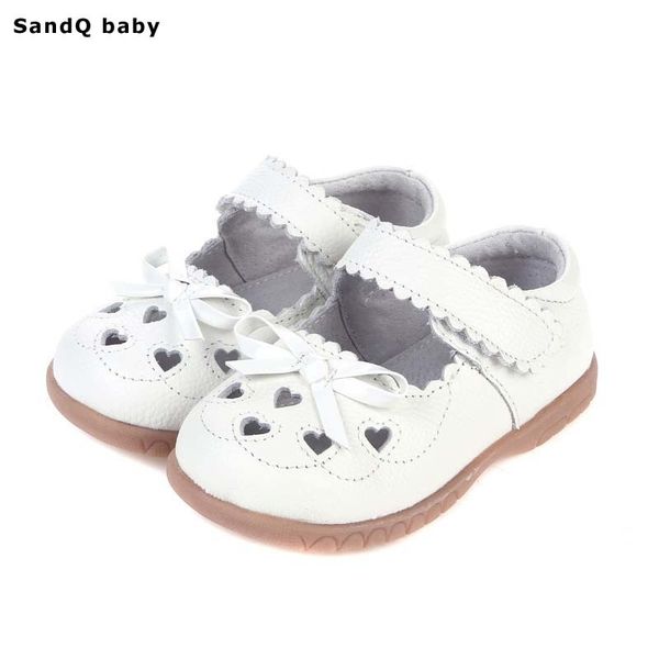 

2020 new summer genuine leather children sandals for girls hollow out bowtie kids sandals heart-shaped girls princess shoes t200411, Black;red
