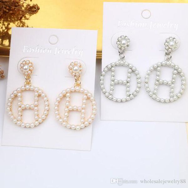 

оптовая полые letters круг мотаться падение серьги золото серебро жемчужной сережкой девушки женщин партии ювелирные аксессуары, Gray