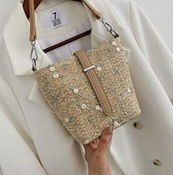 

the new lace embroidered beach woven bag dual-use retro wild casual straw bag selling