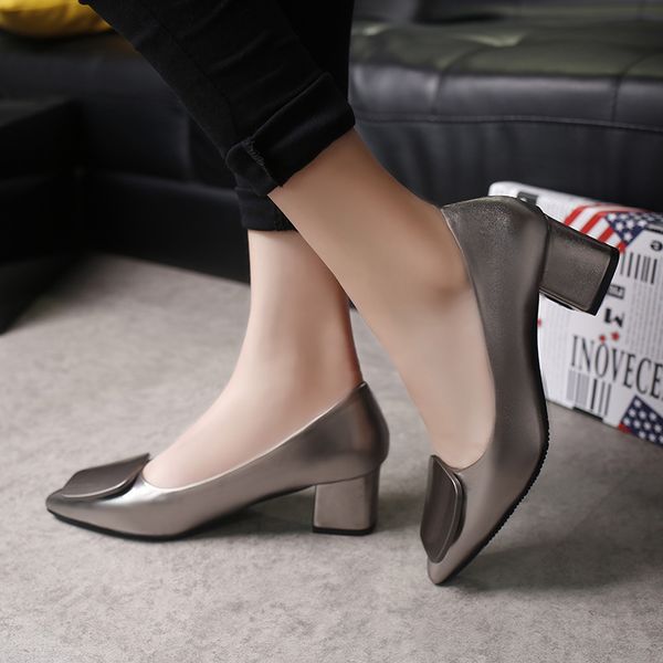 

spring 2019 new type womens single shoes with thick heels and point heads, Black