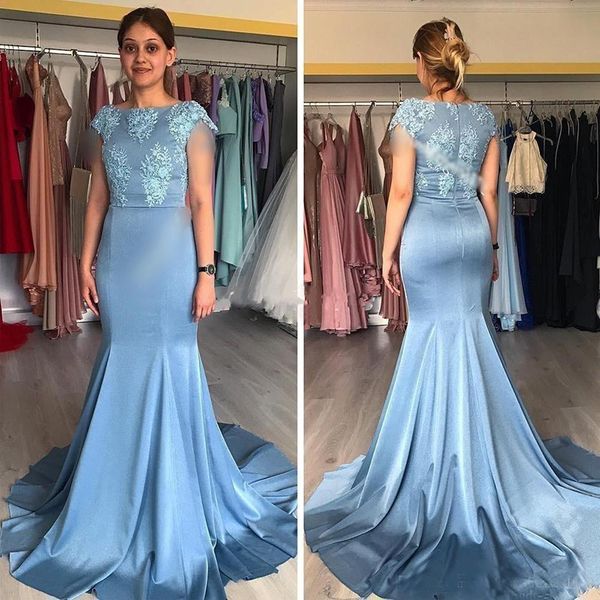 

2019 Dusty Blue Mermaid Mother Of The Bride Dresses Bateau Cap Sleeve Sweep Train Appliques Women Evening Prom Party Gowns Plus Size