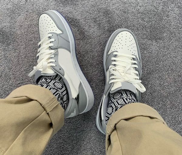 

d with box b23 1s low mens basketball shoes 1 one hommes chicago banned bred high luxury women sport designer trainers