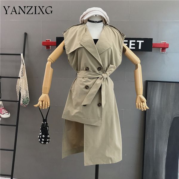 

2019 new autumn and summer turn-down collar sleeveless spliced double breasted vest jacket asymmetrical d300, Black;white